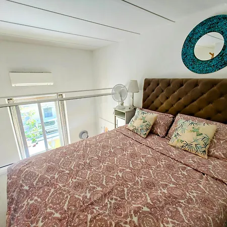Duplex Central Close Beaches And Shops And Balcony * نيس