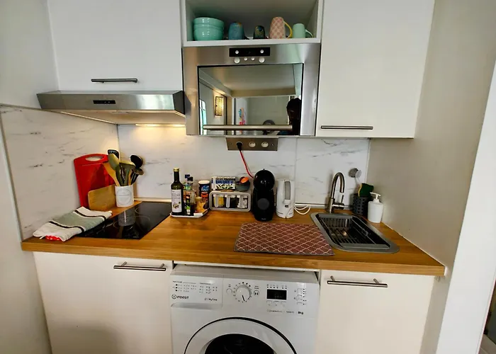 Duplex Central Close Beaches And Shops And Balcony شقة *