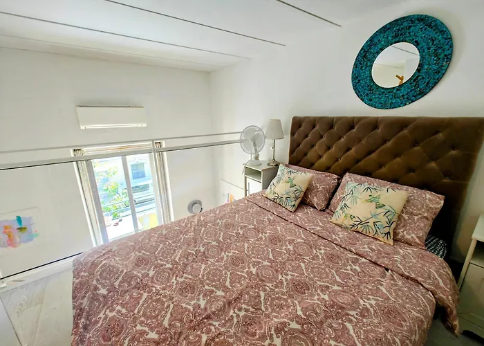 Duplex Central Close Beaches And Shops And Balcony * نيس