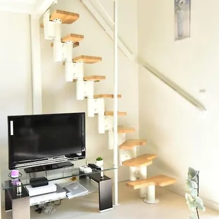 Duplex Central Close Beaches And Shops And Balcony *