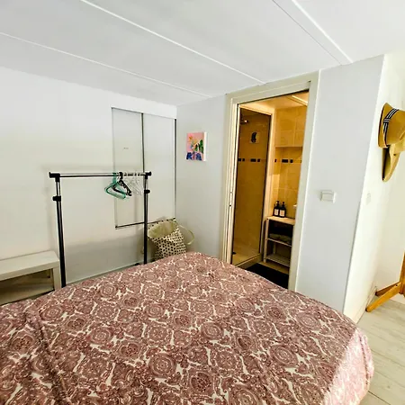 Duplex Central Close Beaches And Shops And Balcony *