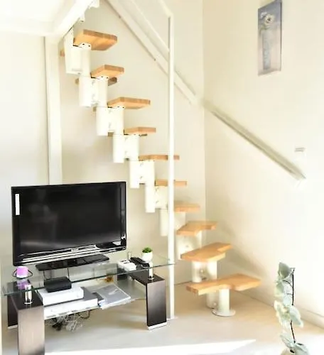 Duplex Central Close Beaches And Shops And Balcony *