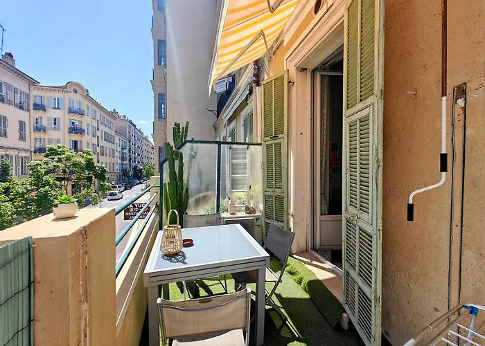 Duplex Central Close Beaches And Shops And Balcony Lejlighed