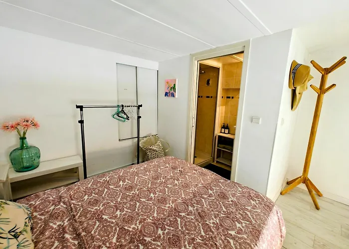 Duplex Central Close Beaches And Shops And Balcony *